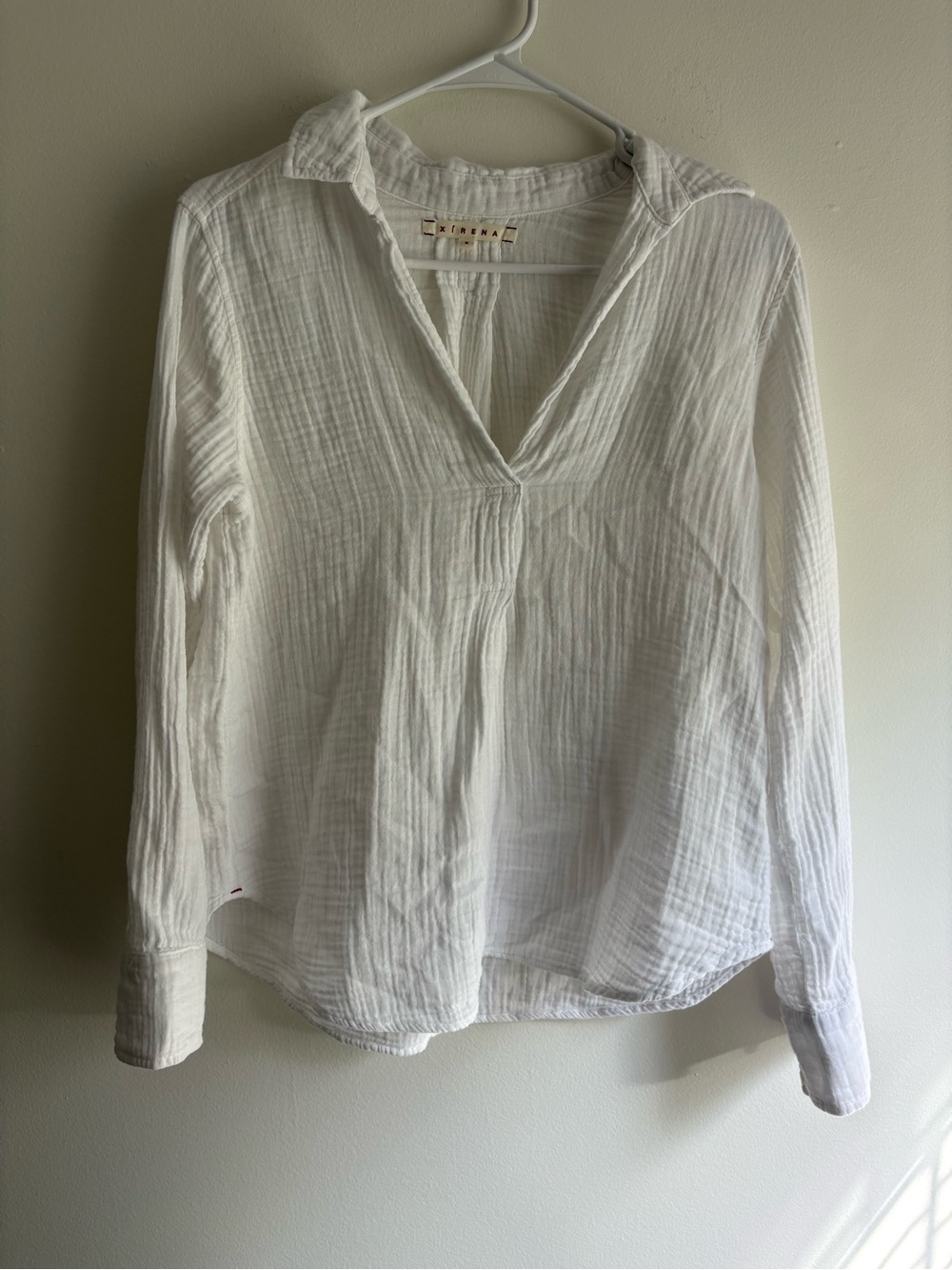 Xirena White Gauze V-Neck Long-Sleeve Top, Size S